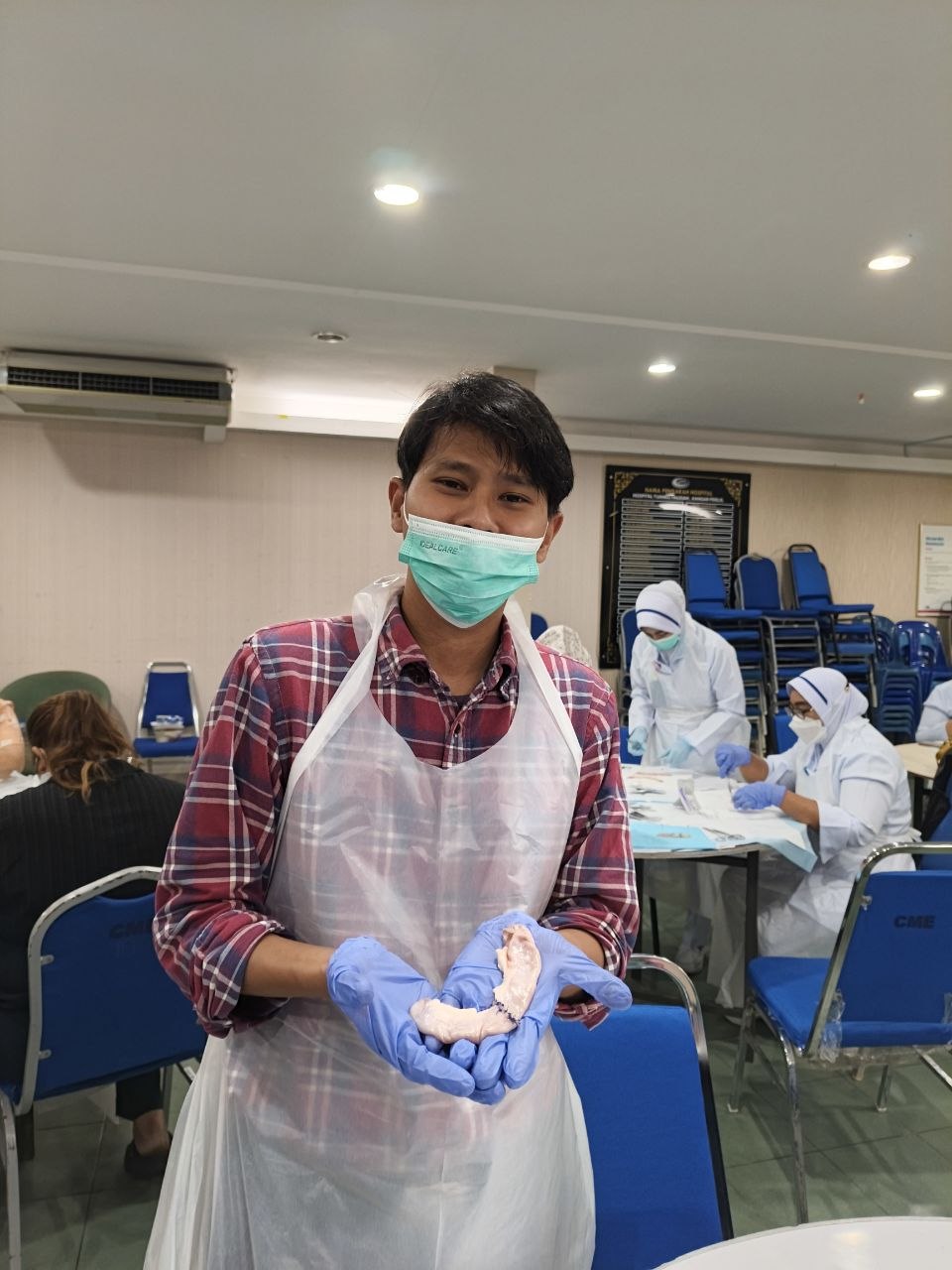 Doktor muda profesional